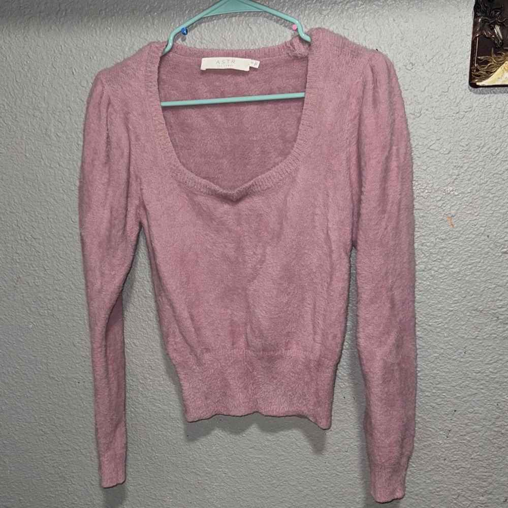 Astr Mauve Scoop Neck Sweater